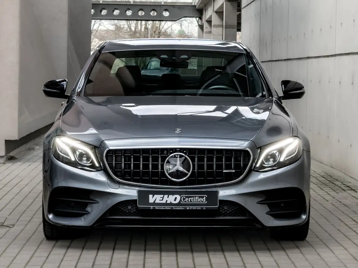 MERCEDES-BENZ E-CLASS