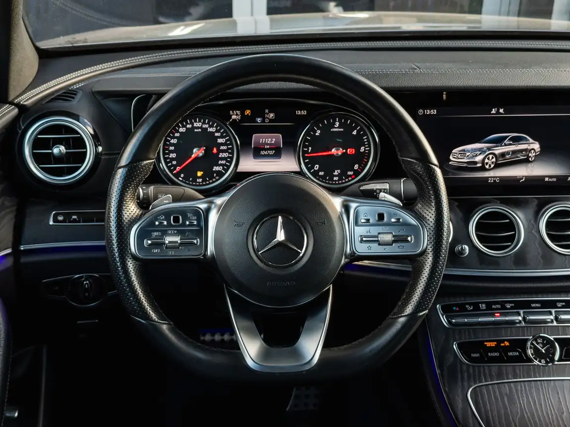 MERCEDES-BENZ E-CLASS