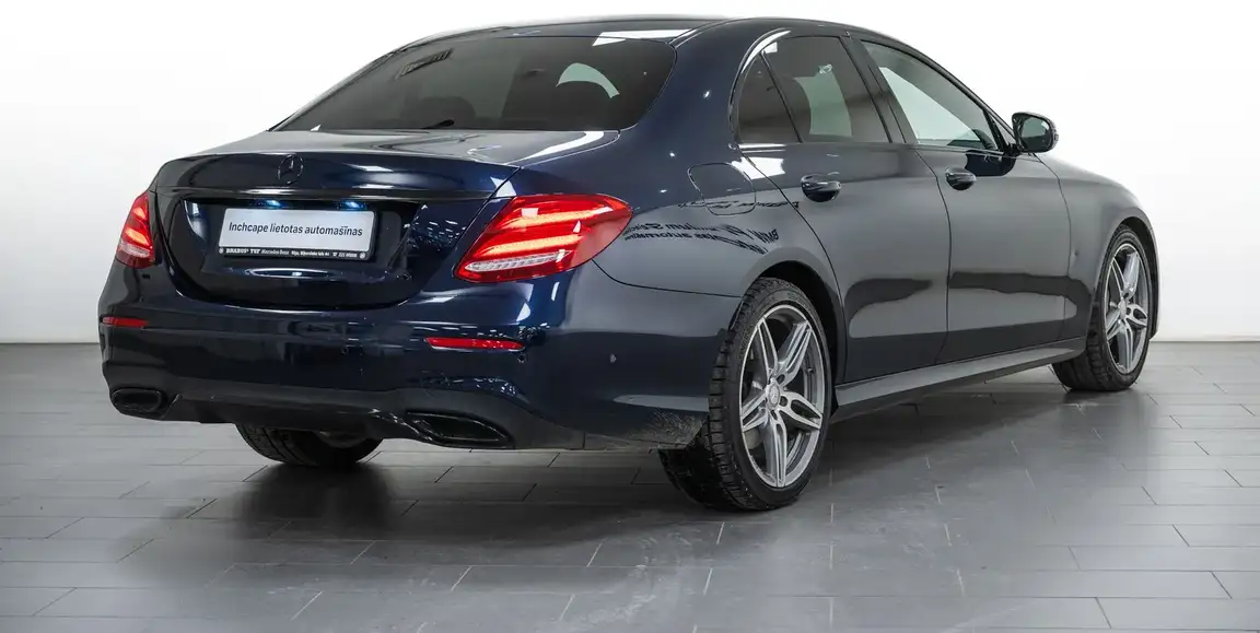 MERCEDES-BENZ E-CLASS