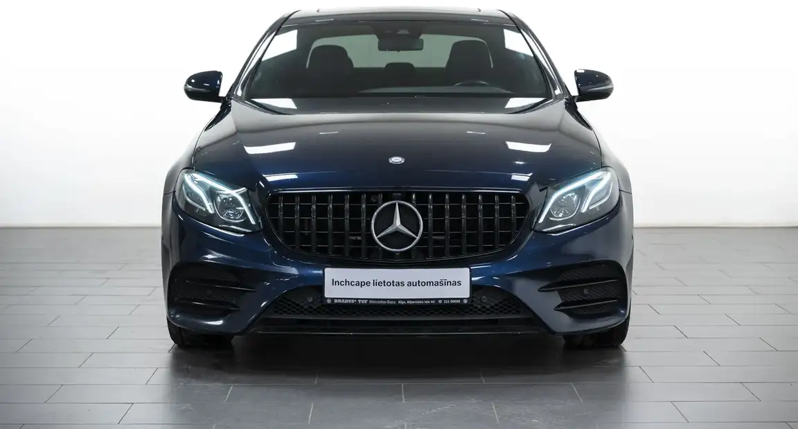 MERCEDES-BENZ E-CLASS