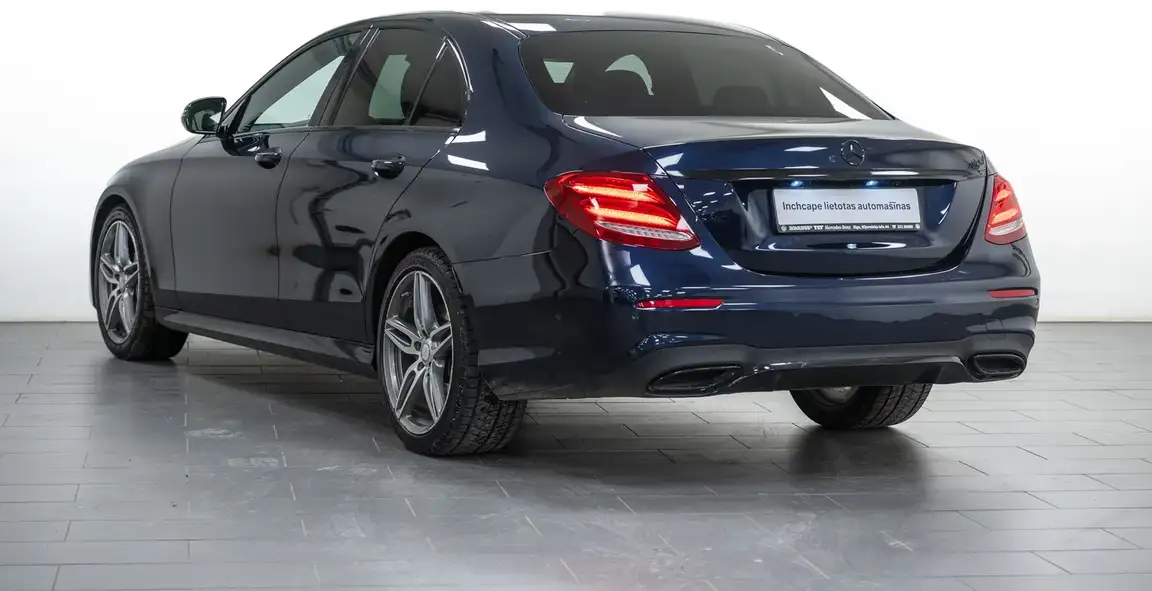 MERCEDES-BENZ E-CLASS