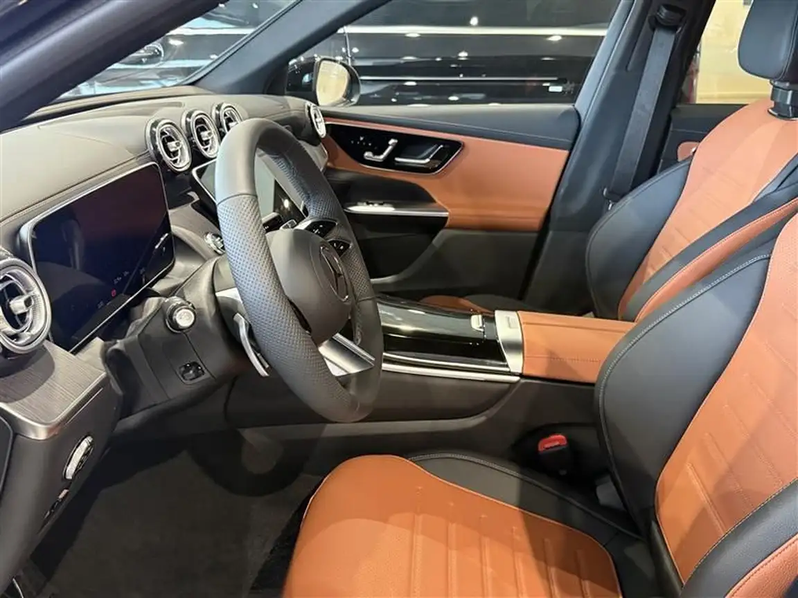 MERCEDES-BENZ EQA