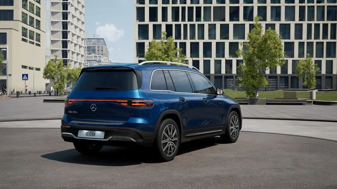MERCEDES-BENZ EQB