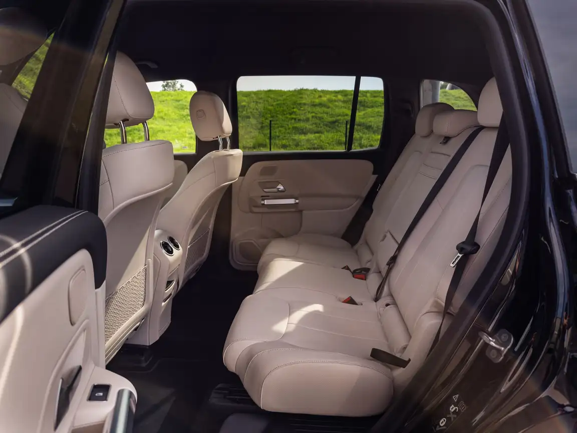 MERCEDES-BENZ EQB