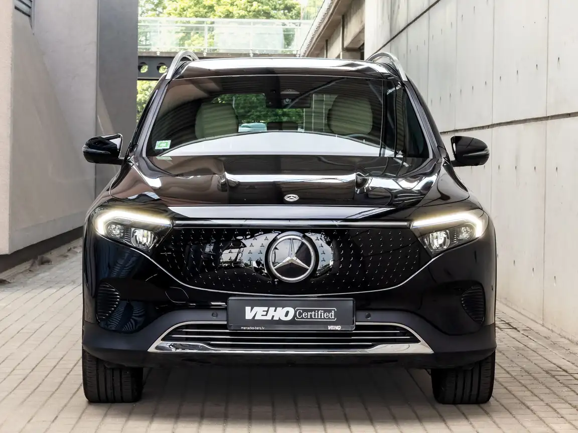 MERCEDES-BENZ EQB
