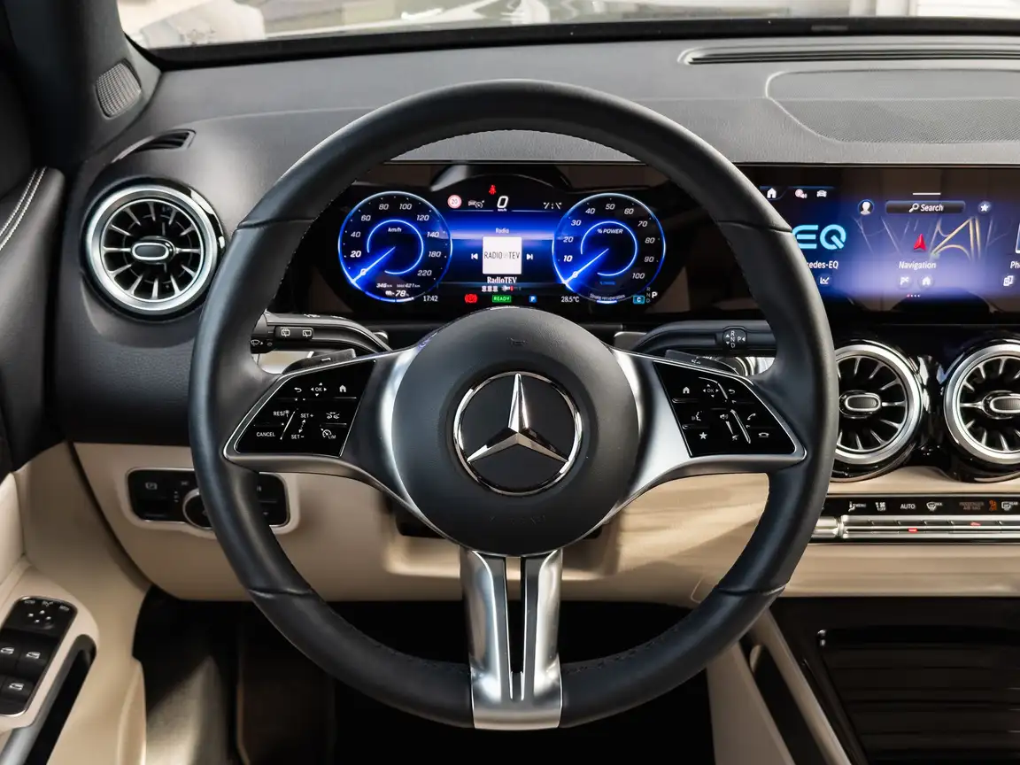 MERCEDES-BENZ EQB