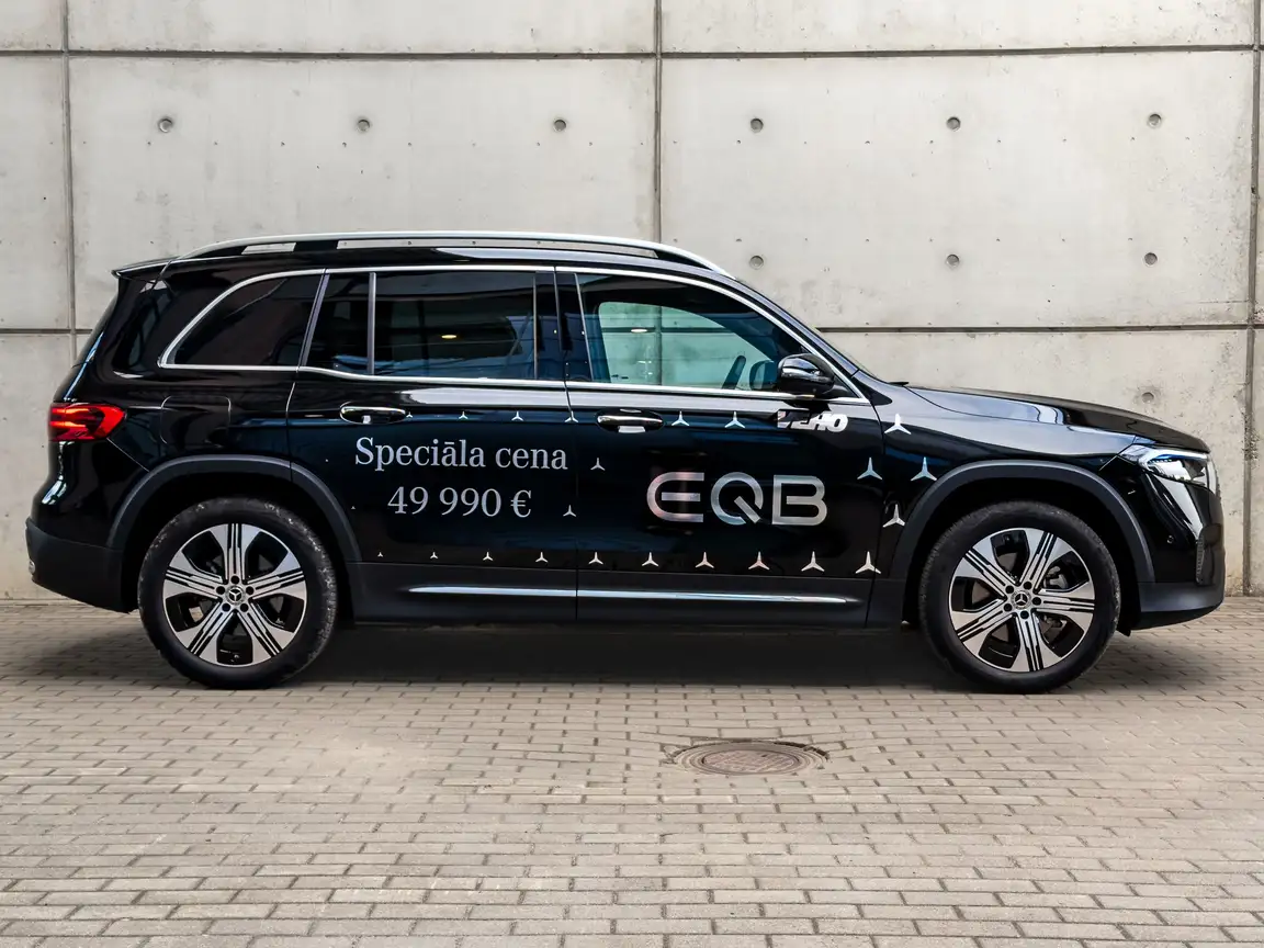 MERCEDES-BENZ EQB