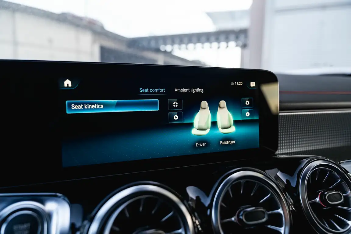 MERCEDES-BENZ EQB