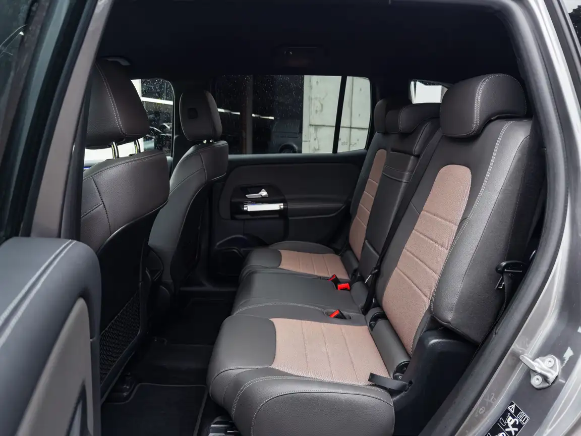 MERCEDES-BENZ EQB