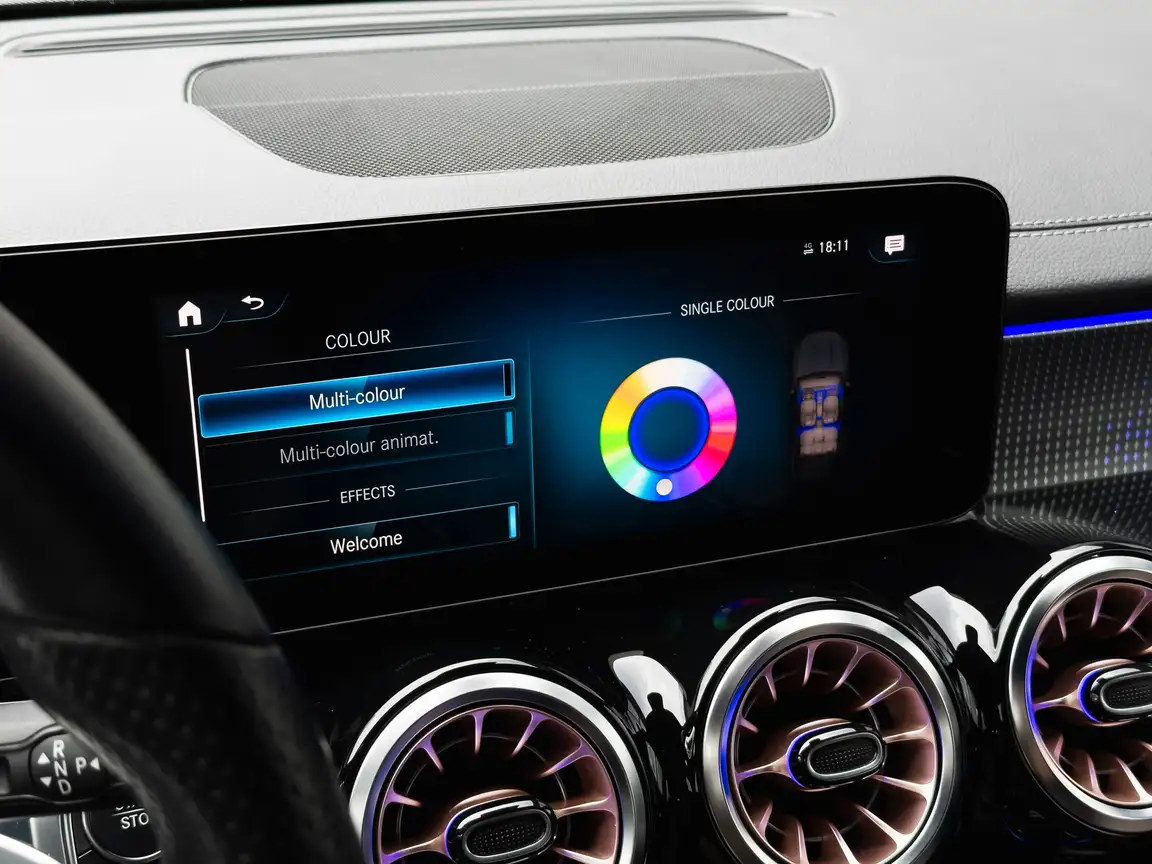 MERCEDES-BENZ EQB