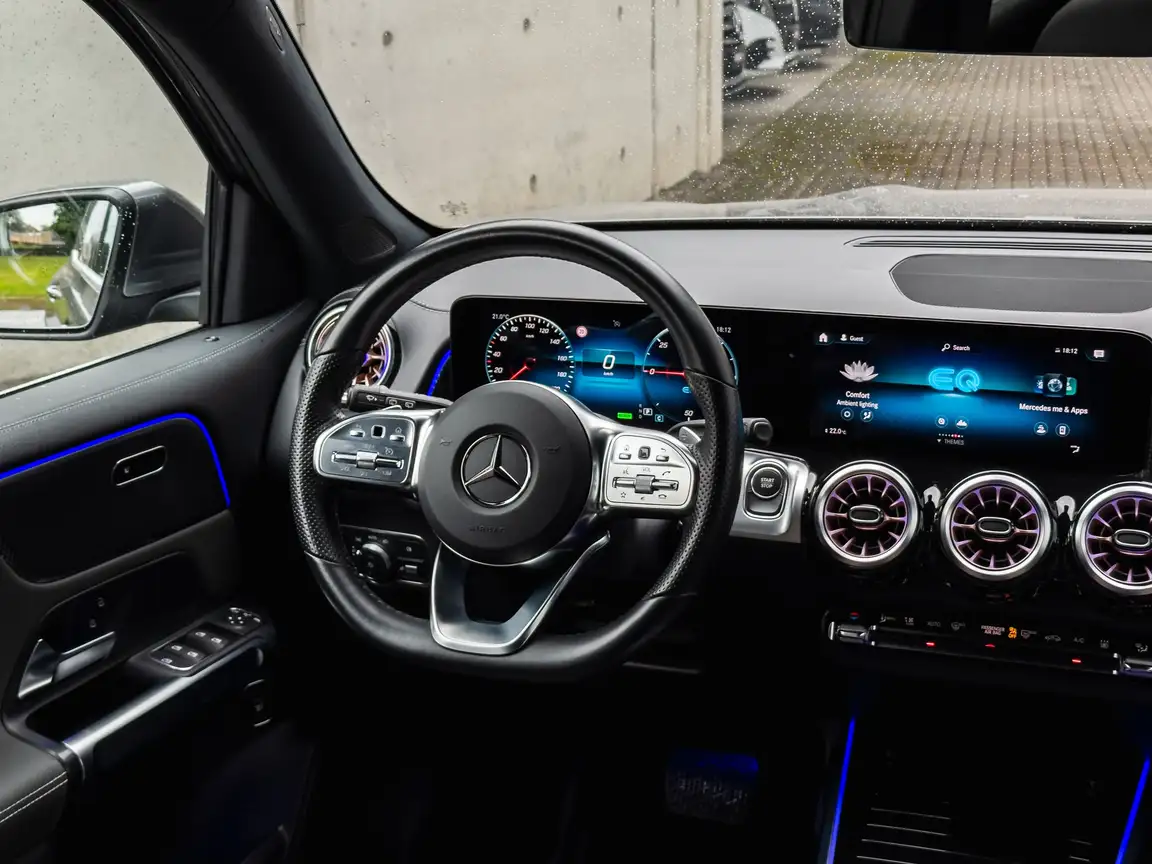 MERCEDES-BENZ EQB