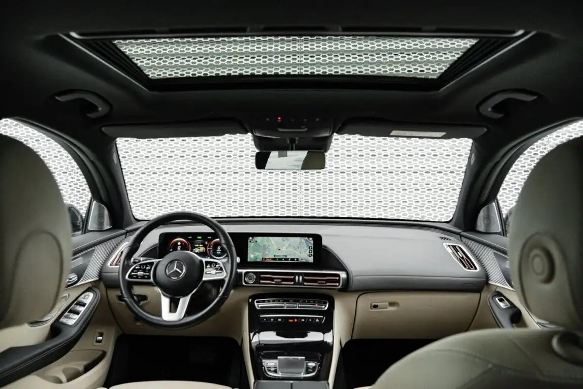 MERCEDES-BENZ EQC