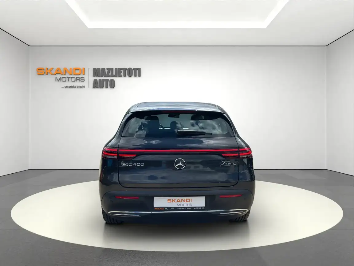 MERCEDES-BENZ EQC