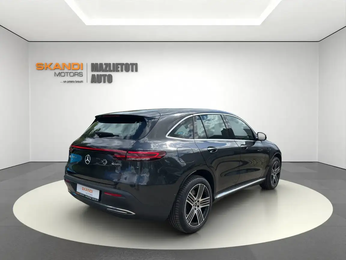 MERCEDES-BENZ EQC