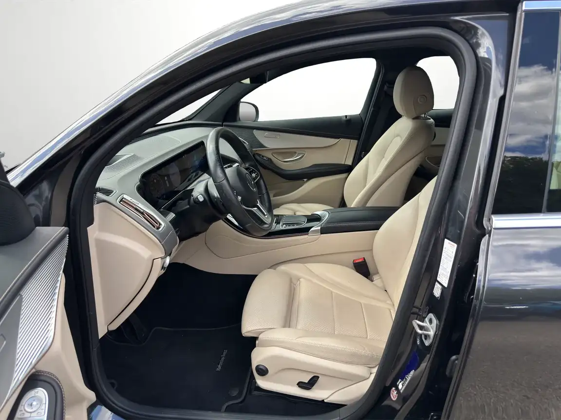 MERCEDES-BENZ EQC