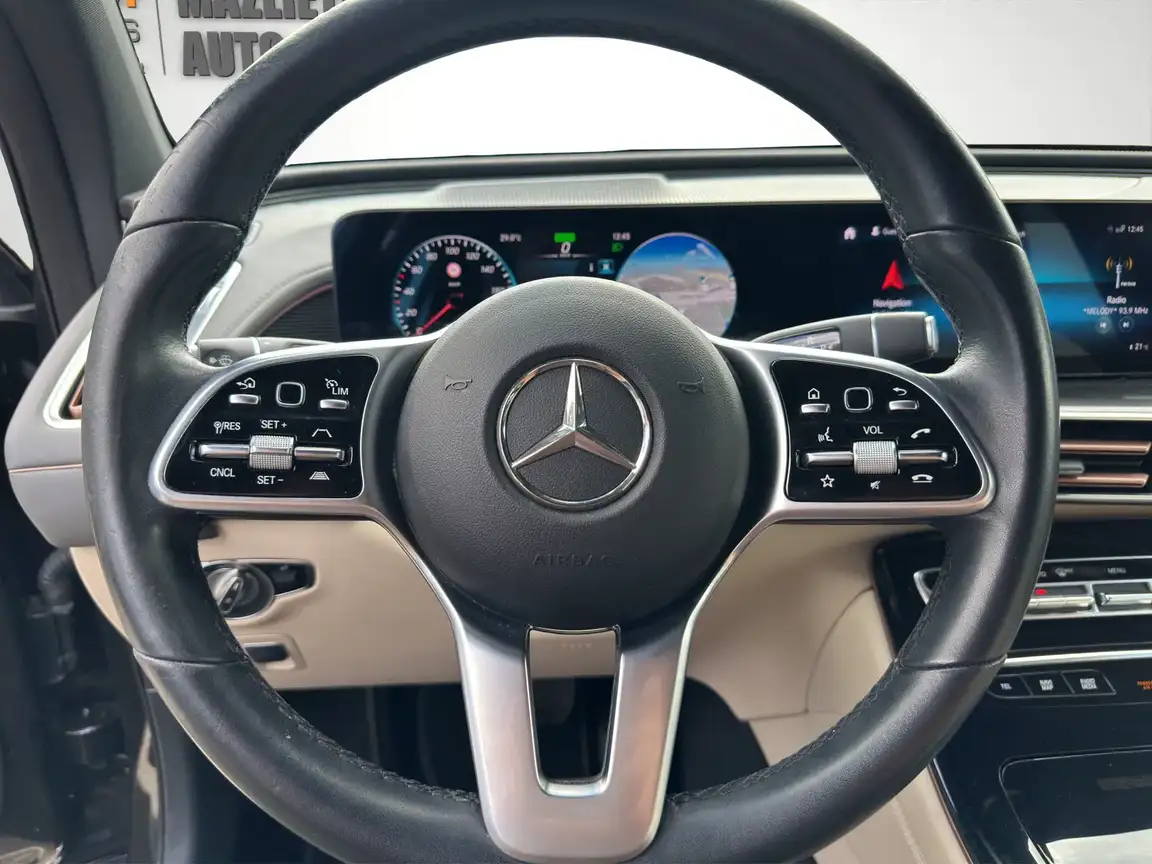 MERCEDES-BENZ EQC