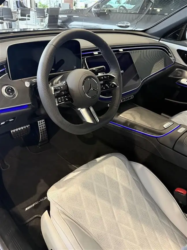 MERCEDES-BENZ EQE