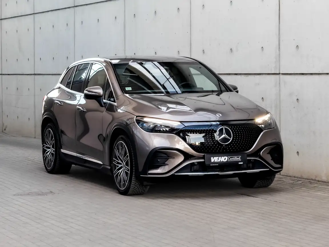 MERCEDES-BENZ EQE
