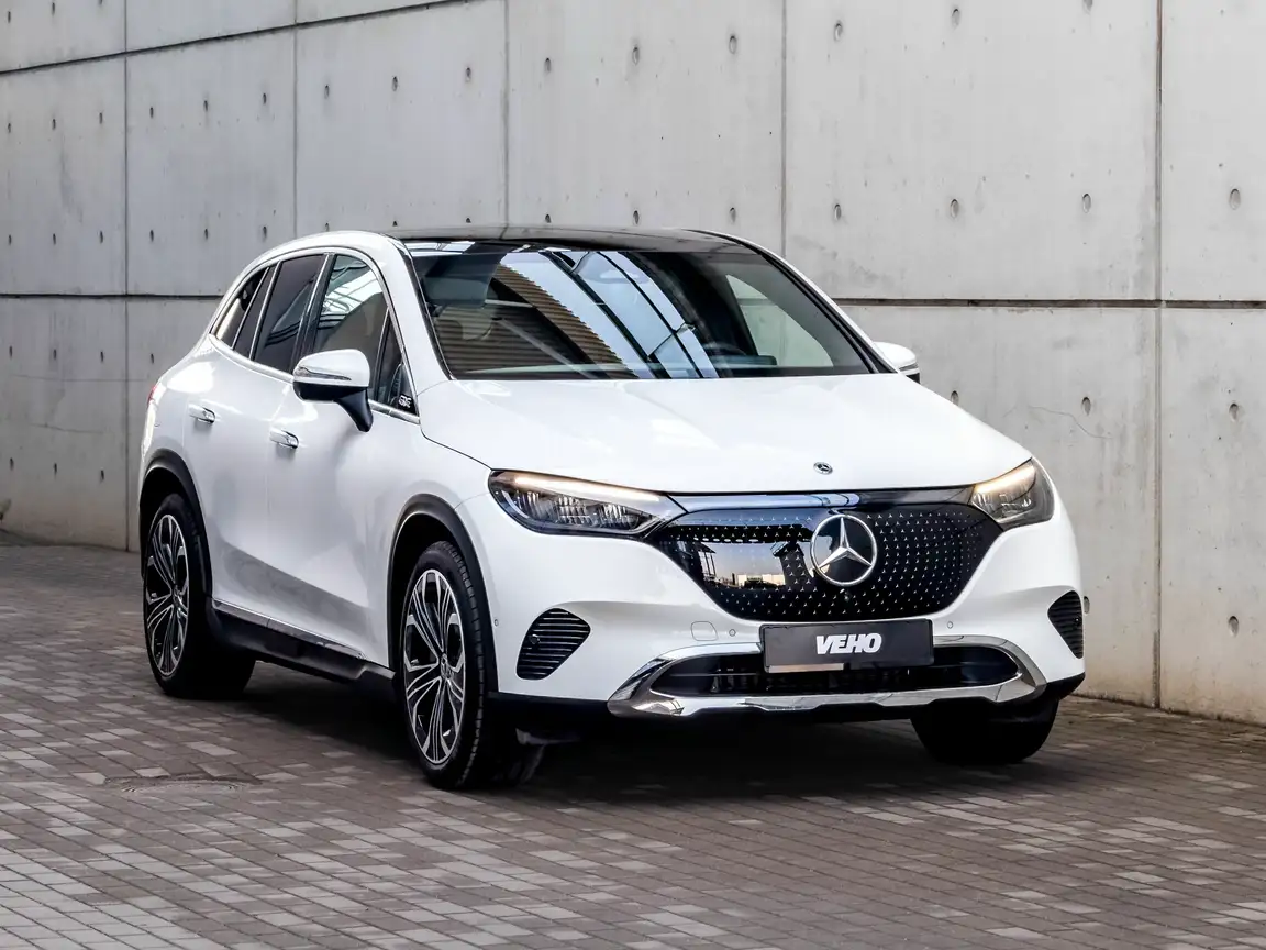 MERCEDES-BENZ EQE
