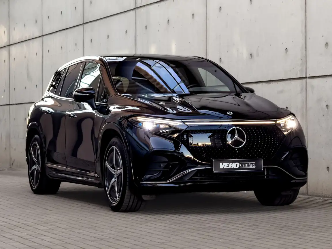 MERCEDES-BENZ EQS