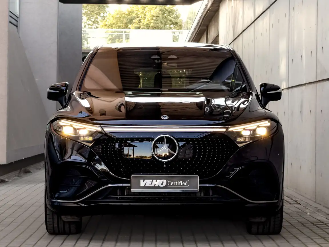 MERCEDES-BENZ EQS