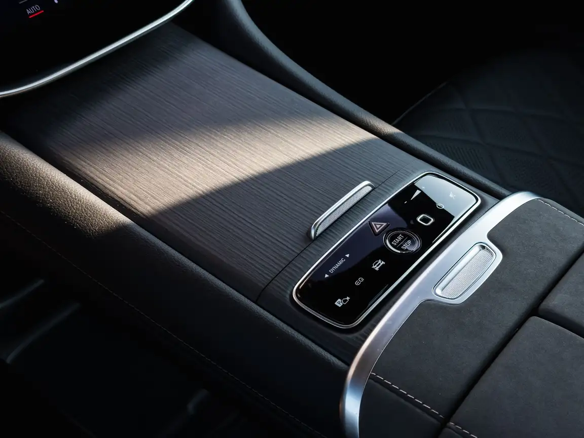 MERCEDES-BENZ EQS