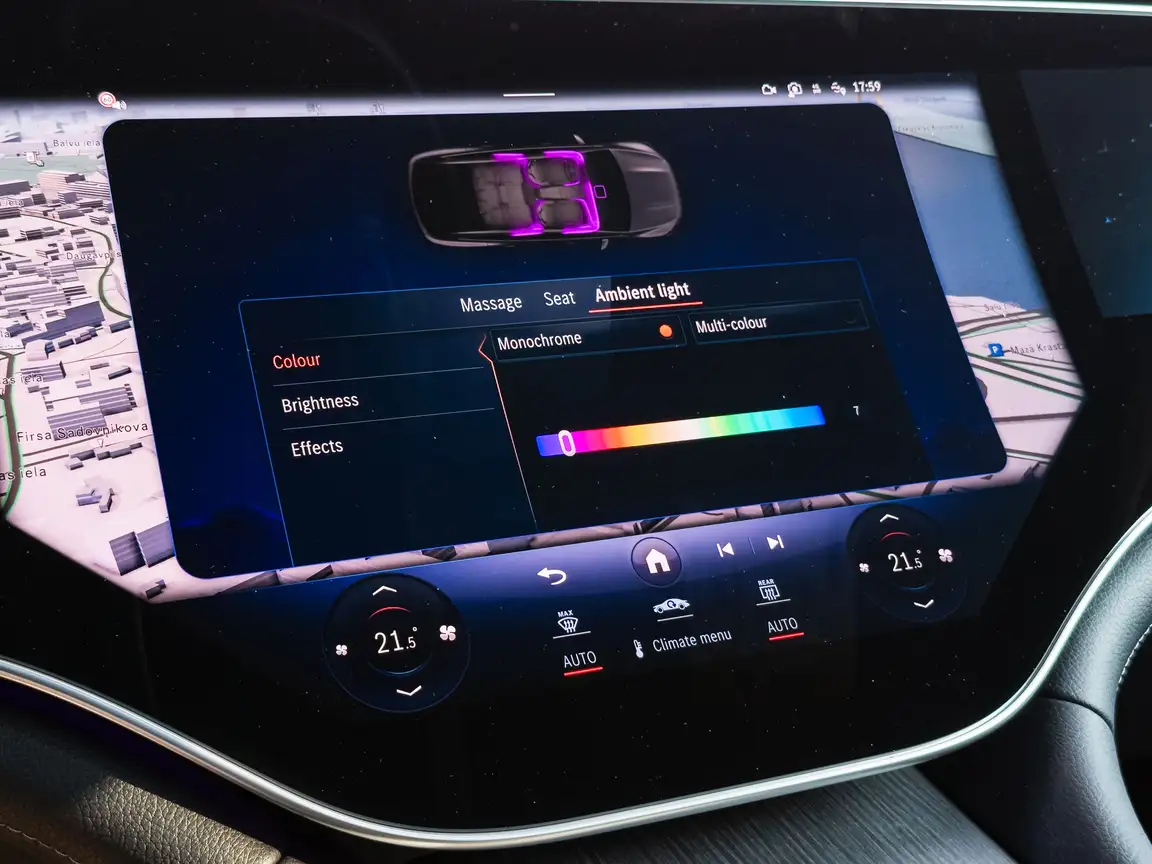 MERCEDES-BENZ EQS