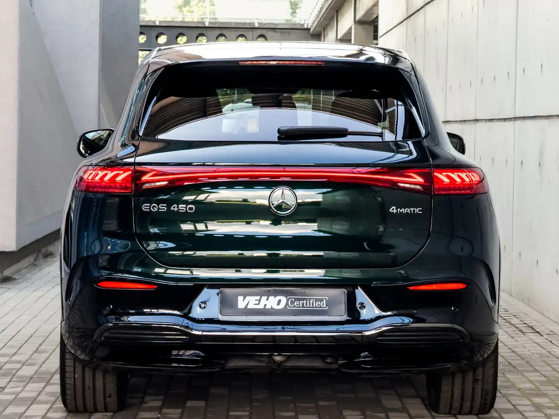 MERCEDES-BENZ EQS