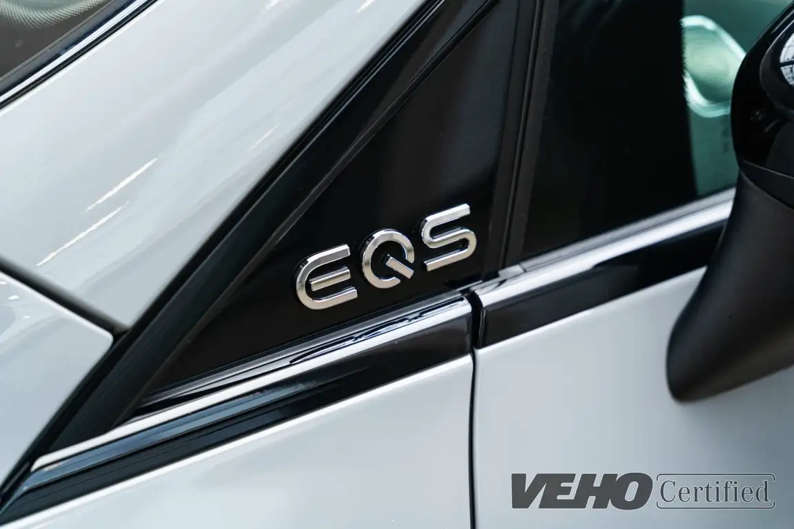 MERCEDES-BENZ EQS