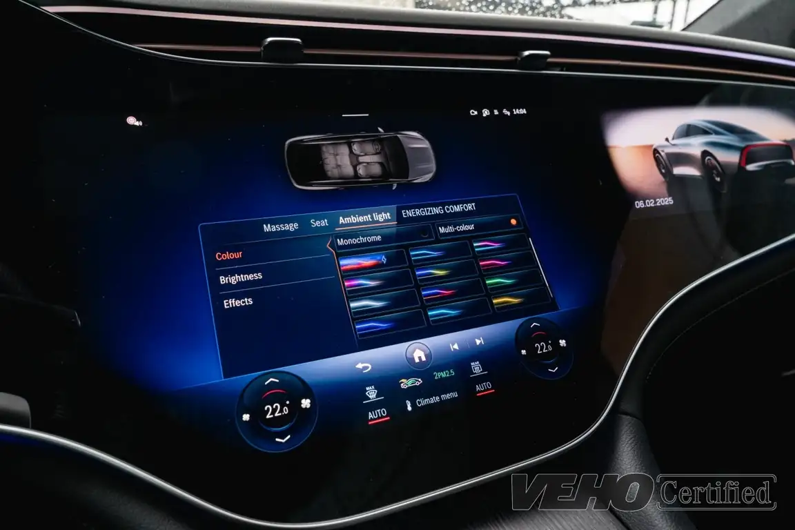 MERCEDES-BENZ EQS