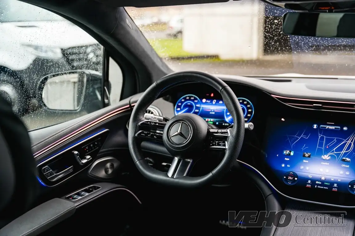 MERCEDES-BENZ EQS