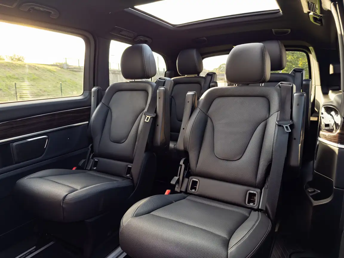 MERCEDES-BENZ EQV