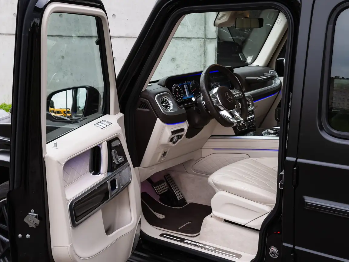 MERCEDES-BENZ G-CLASS