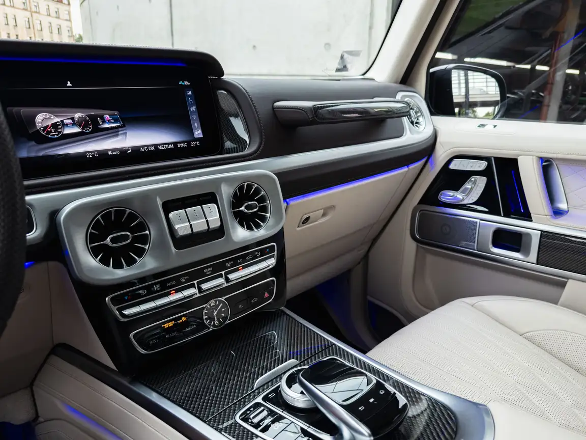 MERCEDES-BENZ G-CLASS