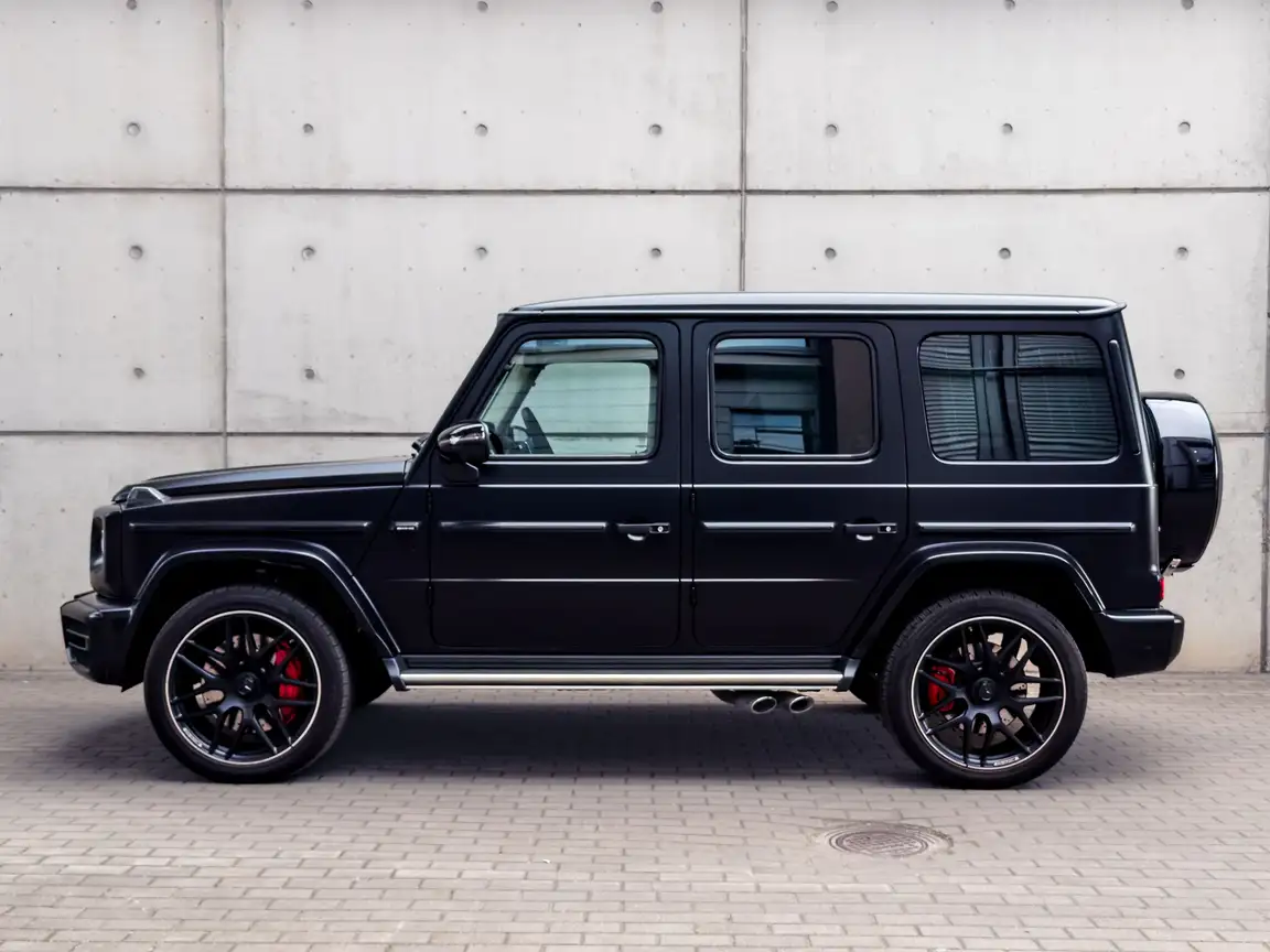 MERCEDES-BENZ G-CLASS