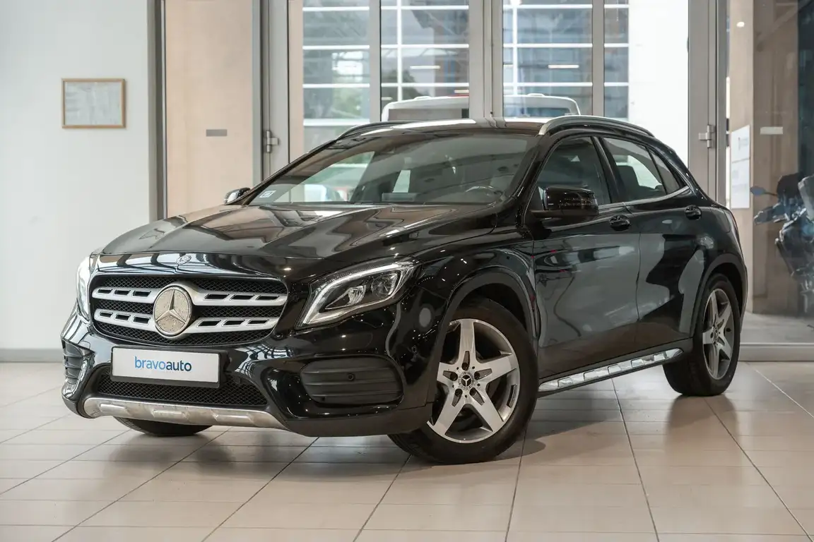 MERCEDES-BENZ GLA