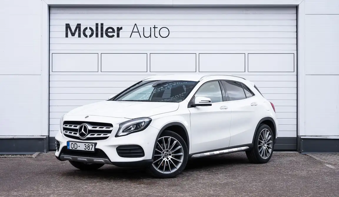 MERCEDES-BENZ GLA