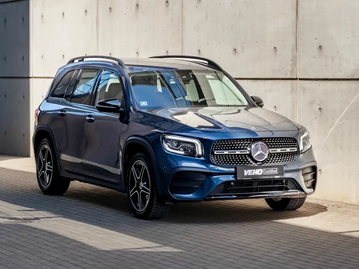 MERCEDES-BENZ GLB