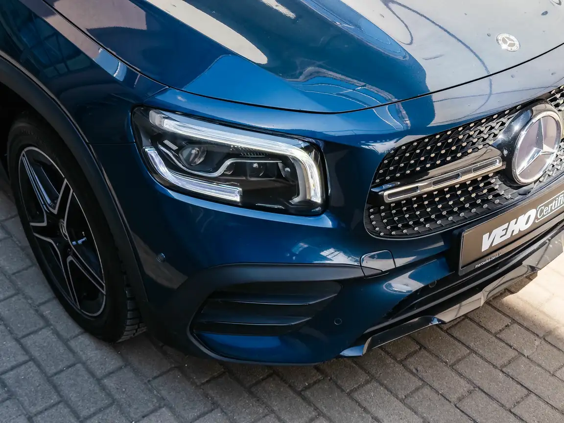 MERCEDES-BENZ GLB