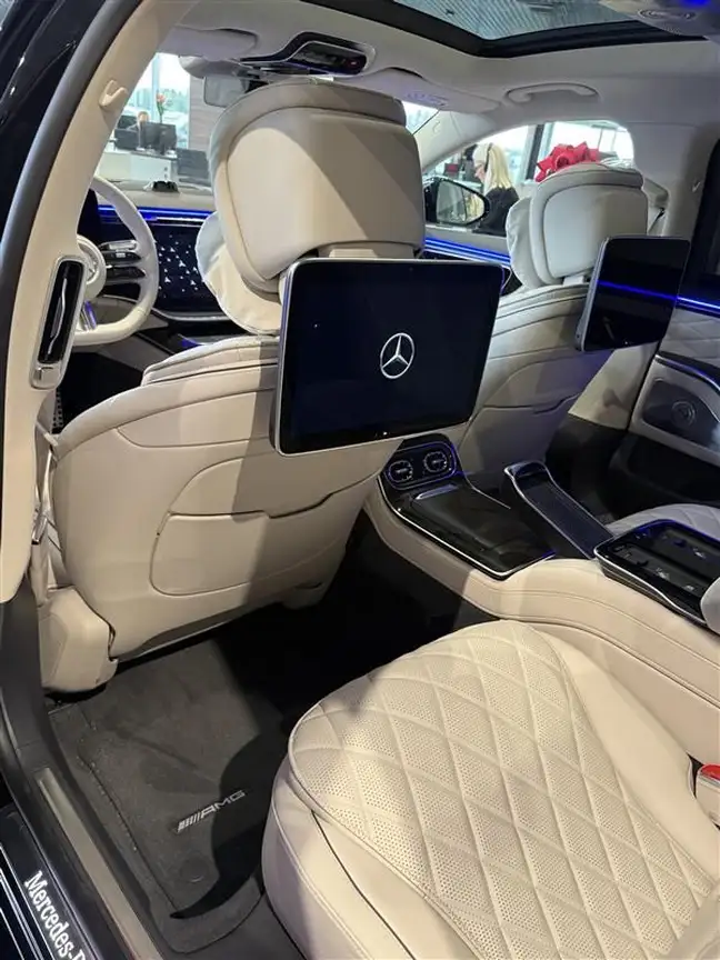 MERCEDES-BENZ GLB