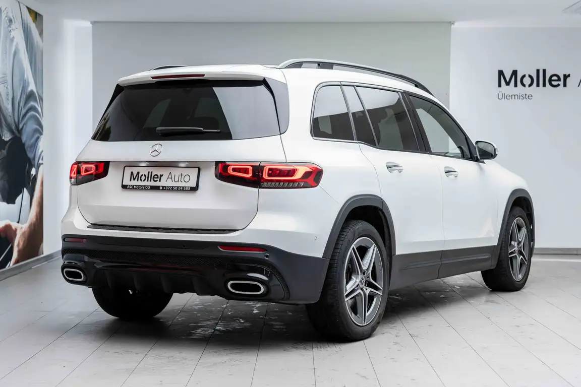 MERCEDES-BENZ GLB