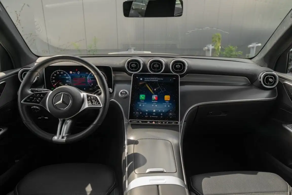 MERCEDES-BENZ GLC