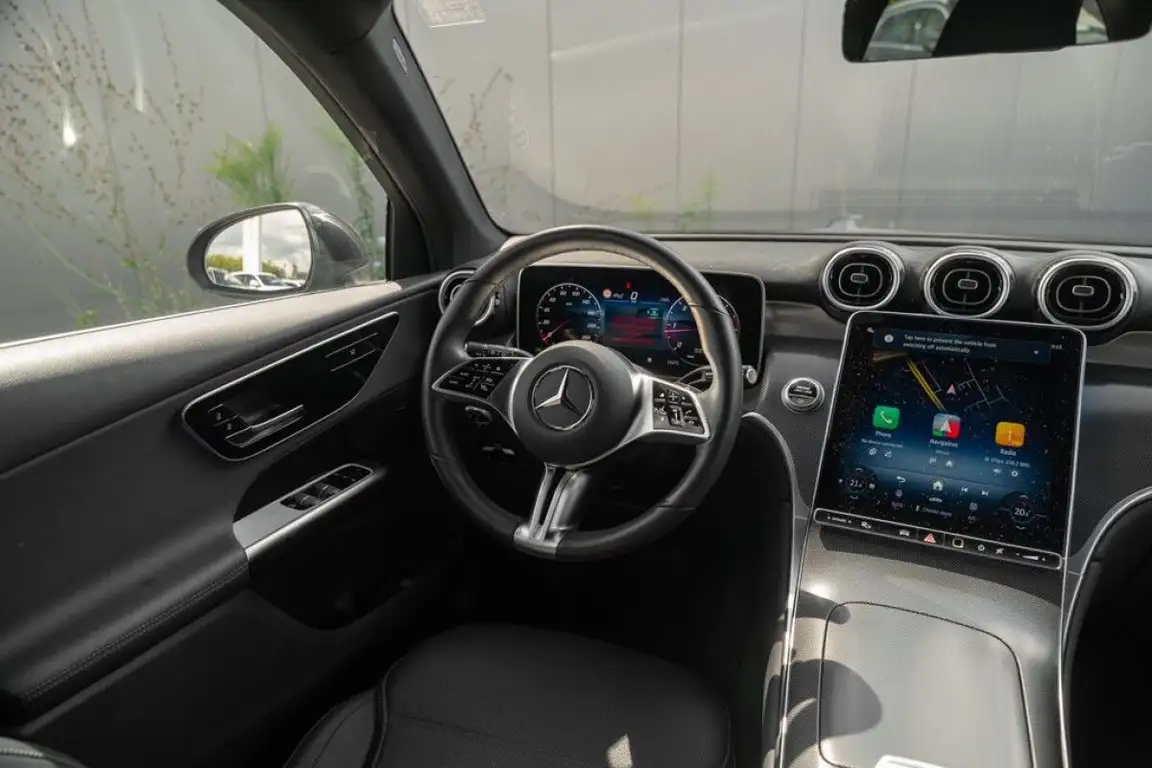 MERCEDES-BENZ GLC