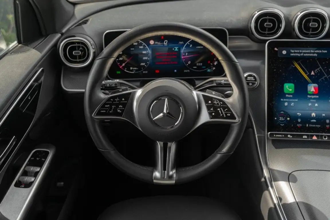 MERCEDES-BENZ GLC