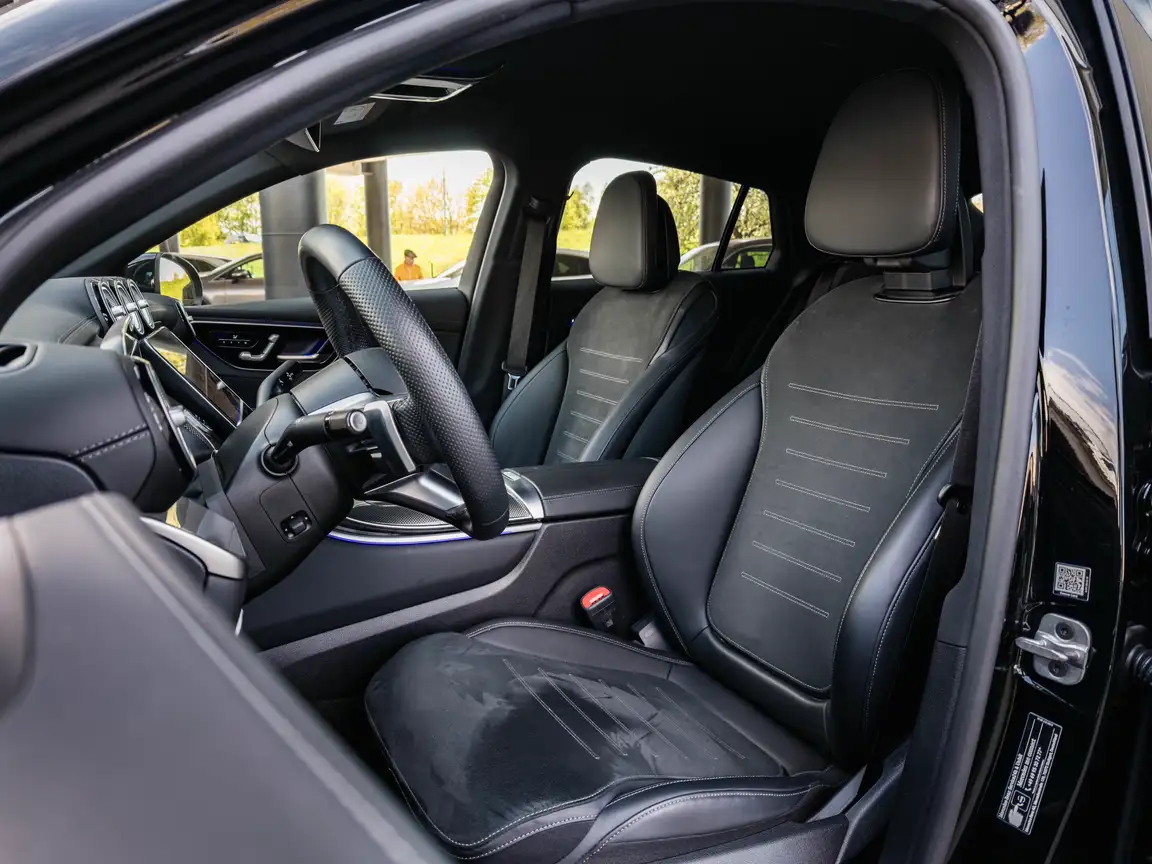 MERCEDES-BENZ GLC