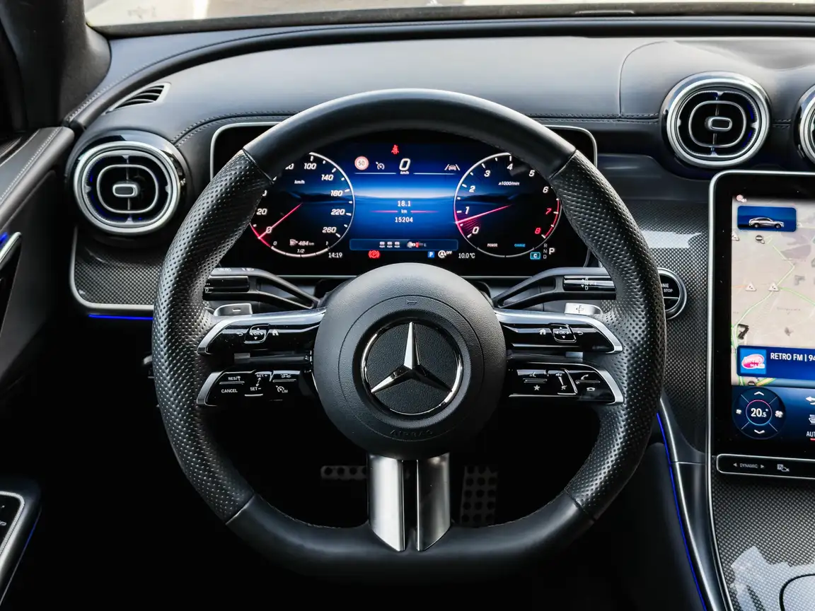 MERCEDES-BENZ GLC