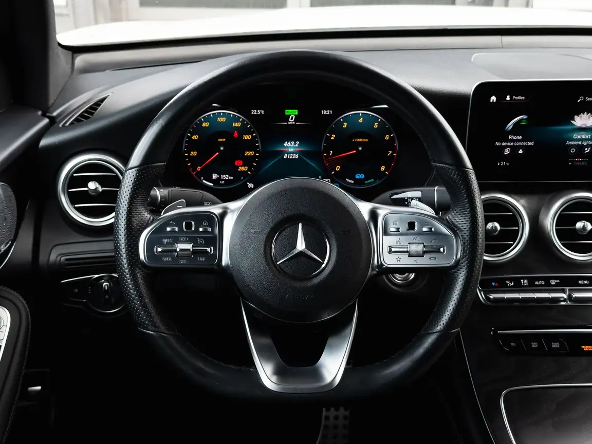 MERCEDES-BENZ GLC