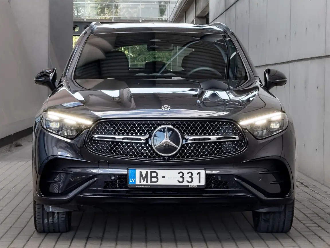 MERCEDES-BENZ GLC