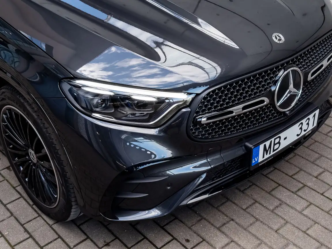 MERCEDES-BENZ GLC