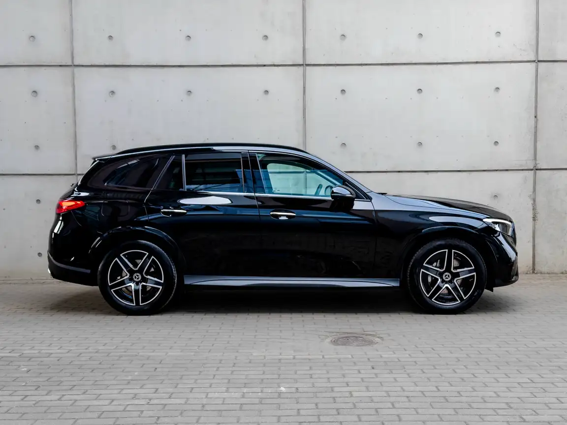 MERCEDES-BENZ GLC